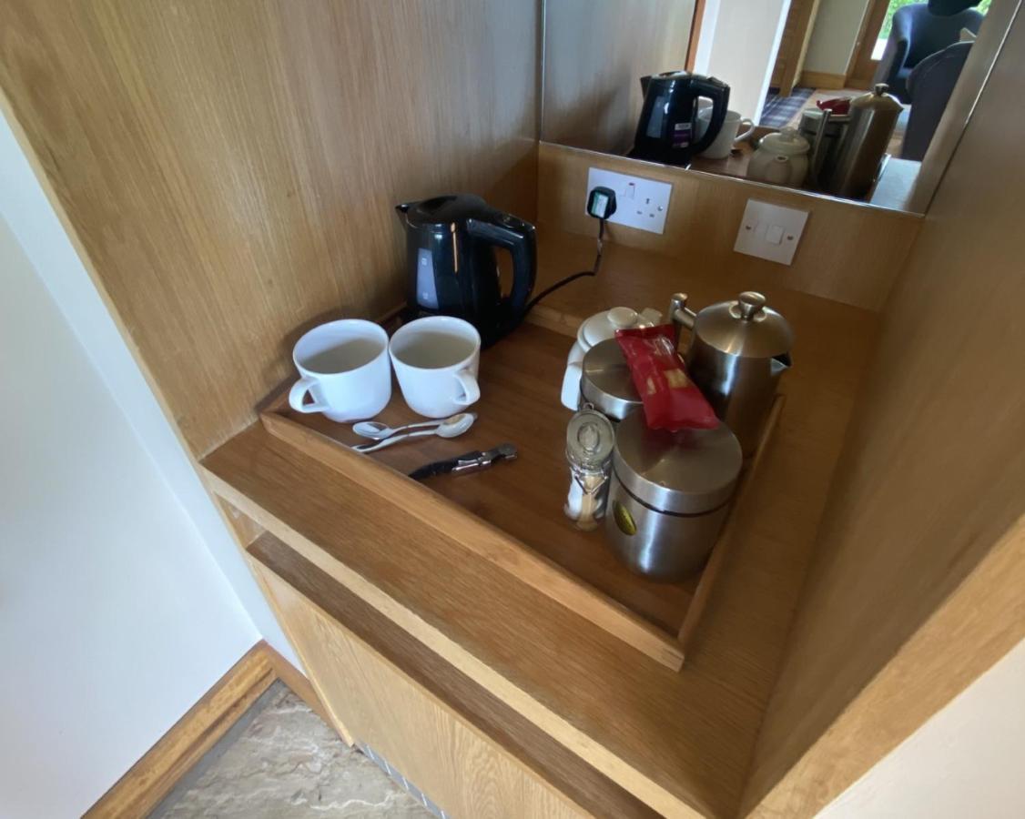 Отель The Carpenters Arms Felixkirk Экстерьер фото