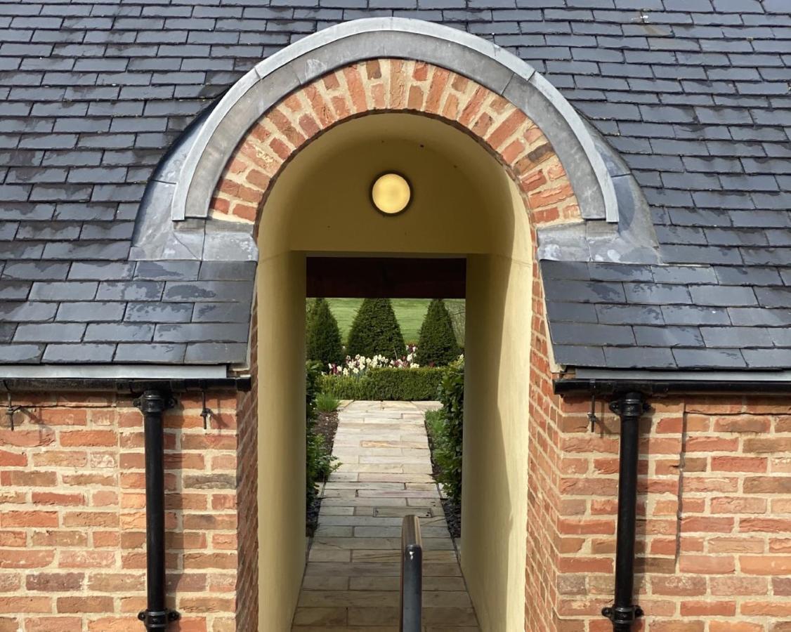 Отель The Carpenters Arms Felixkirk Экстерьер фото